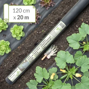 Cultivos varios en huerto acolchado con papel biodegradable Novamulch y rollo de Novamulch 120 cm x 20 metros entre las lineas de acolchado.